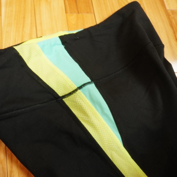 Victoria's Secret Sport Black Yellow Stripe Cropped Pants Size Medium - Picture 5 of 5